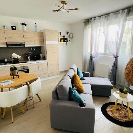 Joli appartement indépendant au cœur de Vittel Extérieur photo